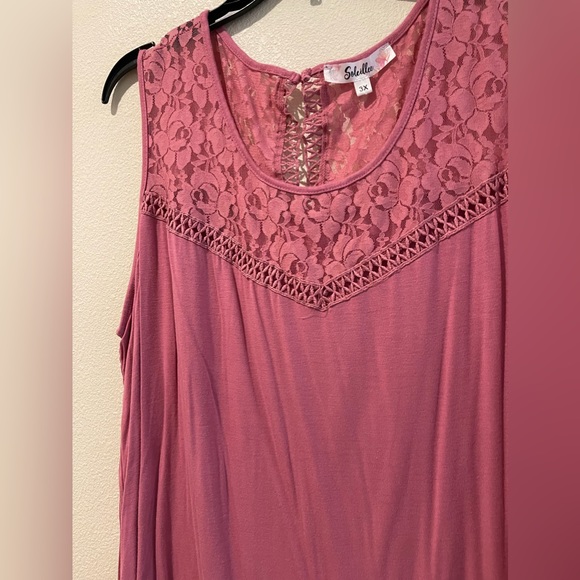 Pretty top💞 - Picture 2 of 5